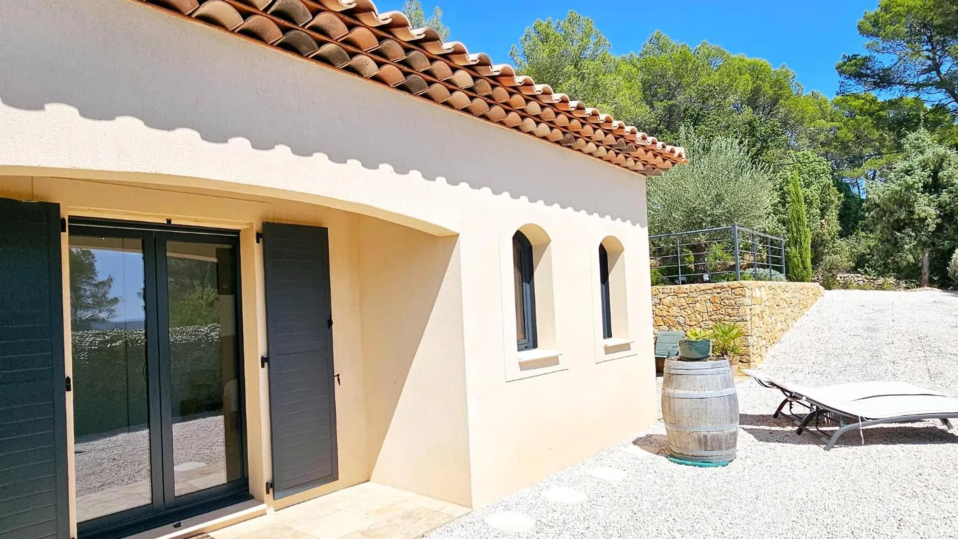 Frühstückspension Suite Sieste En Provence Entrecasteaux Frankreich