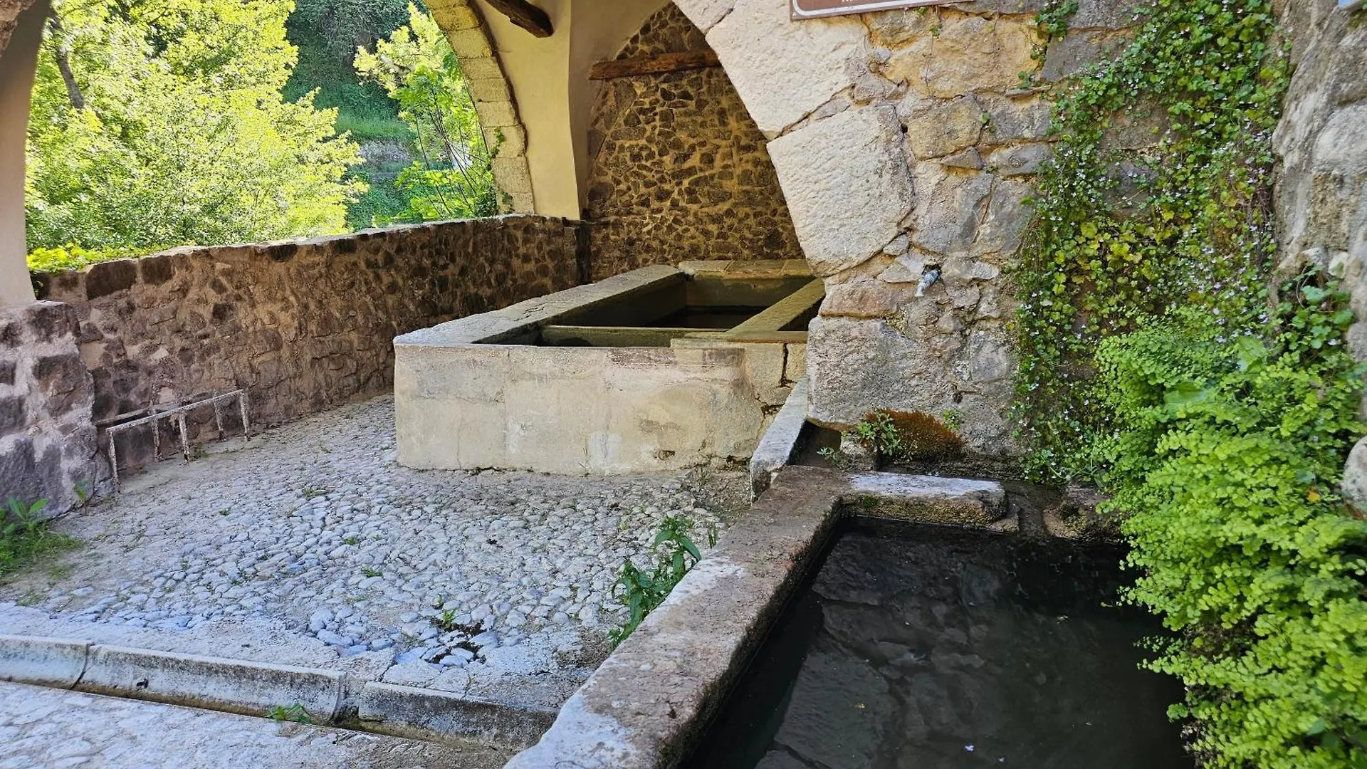 Suite Sieste En Provence Entrecasteaux