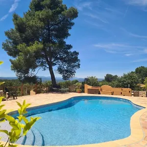  Hébergement de vacances Domaine De L'échappée Belle